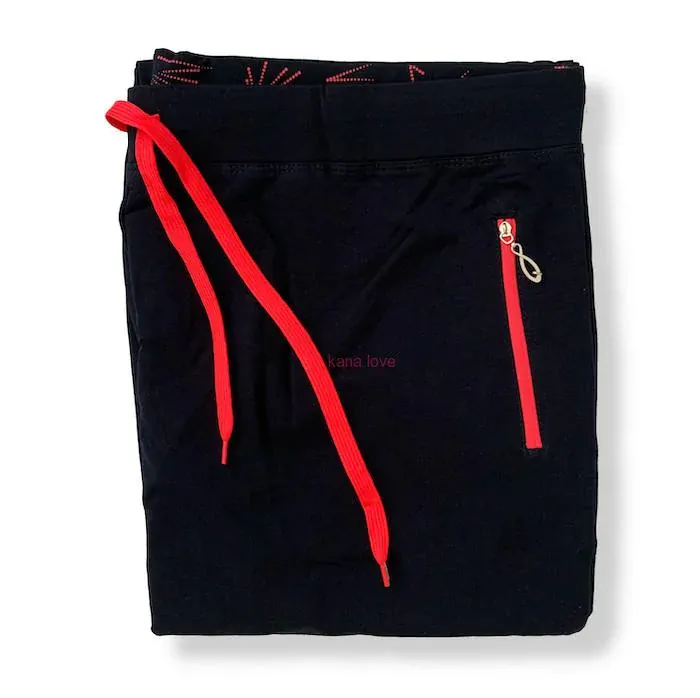 Lucie kvalitní tepláky v nadměrných velikostech