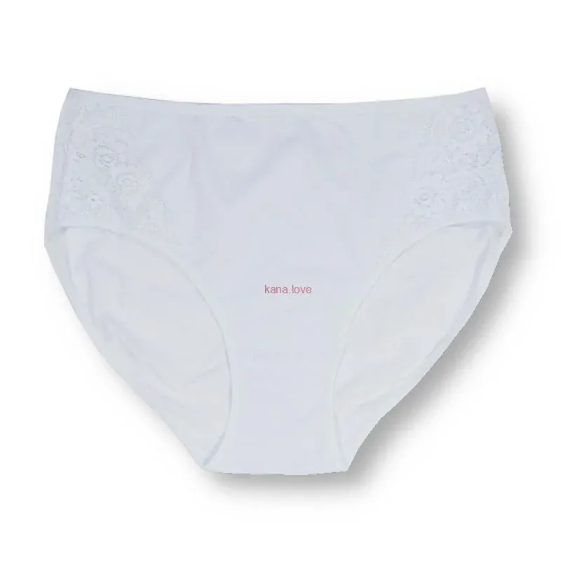 Dana bavlněné kalhotky s krajkou pro baculky