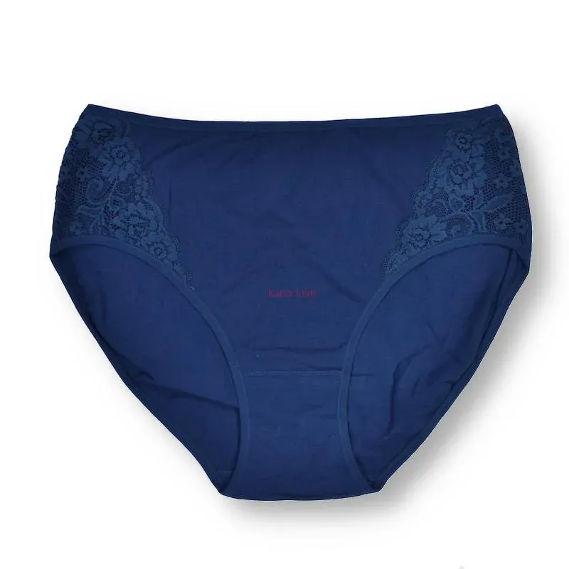 Dana bavlněné kalhotky s krajkou pro baculky