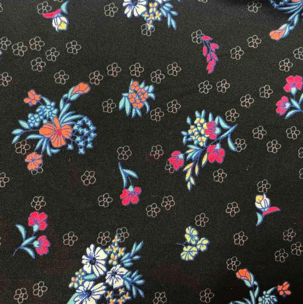 Violet 3/4 elastické legíny s květinovým vzorem