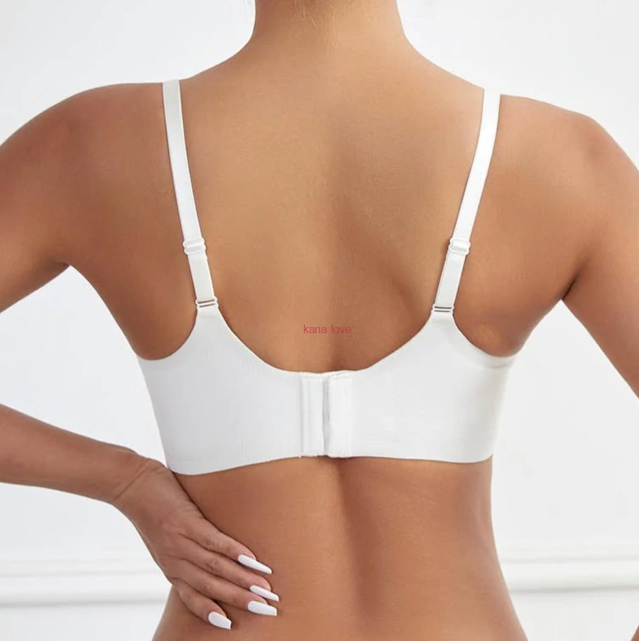 Adriana bezešvá podprsenka bez kostic pro plnější poprsí