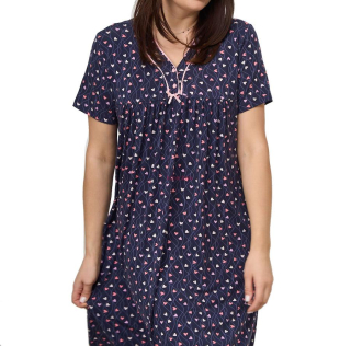 Valentýna noční košile se srdíčky v nadměrných velikostech