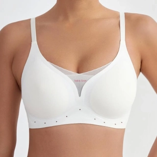 Adriana bezešvá podprsenka bez kostic pro plnější poprsí